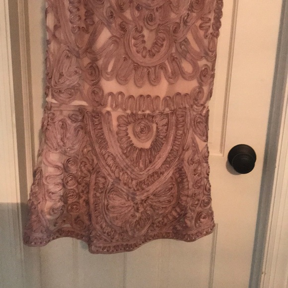 JS Collection Embroidered Midi - Picture 5 of 7